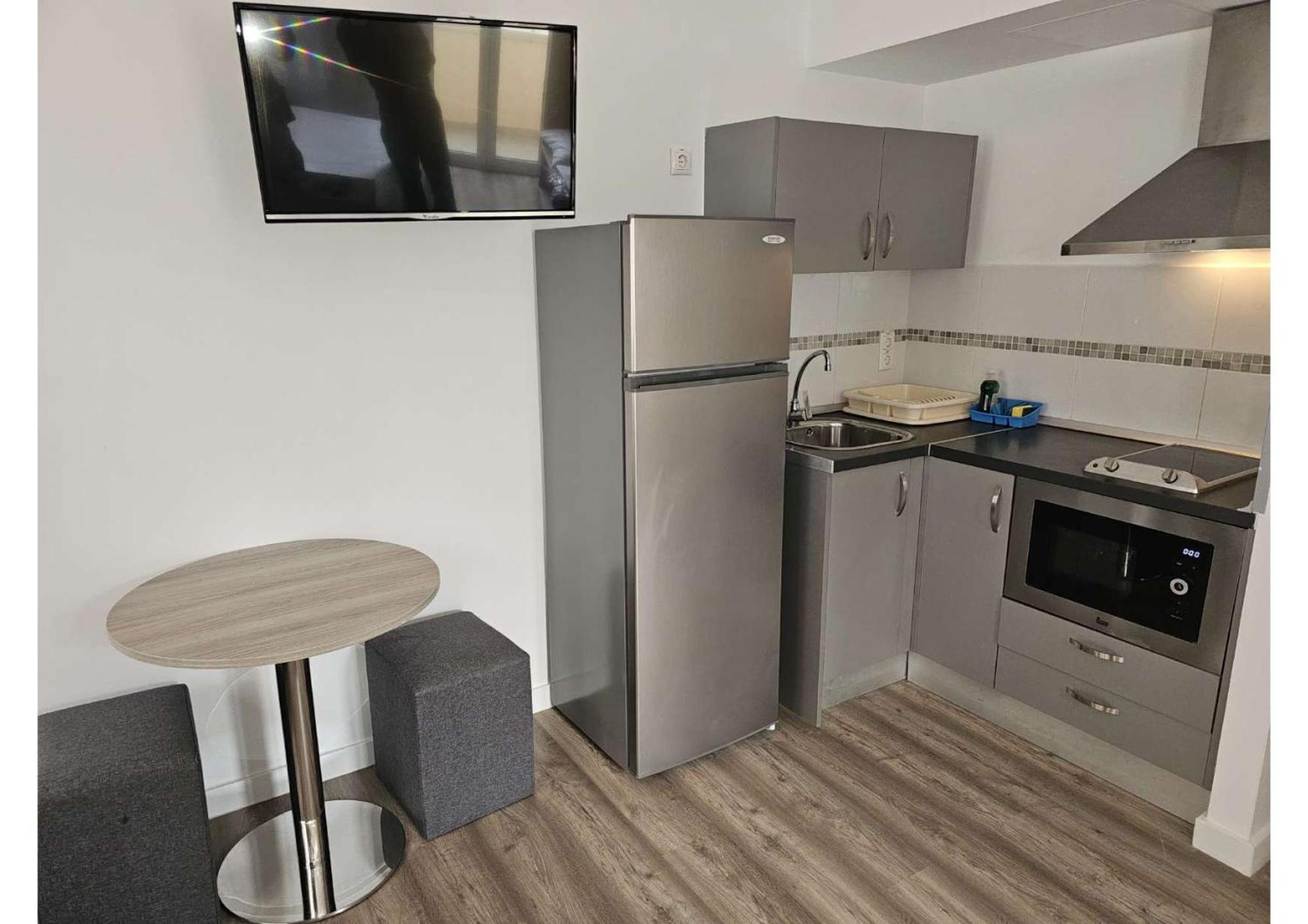 Apartamentos Turisticos Kenzamin Alicante Eksteriør billede