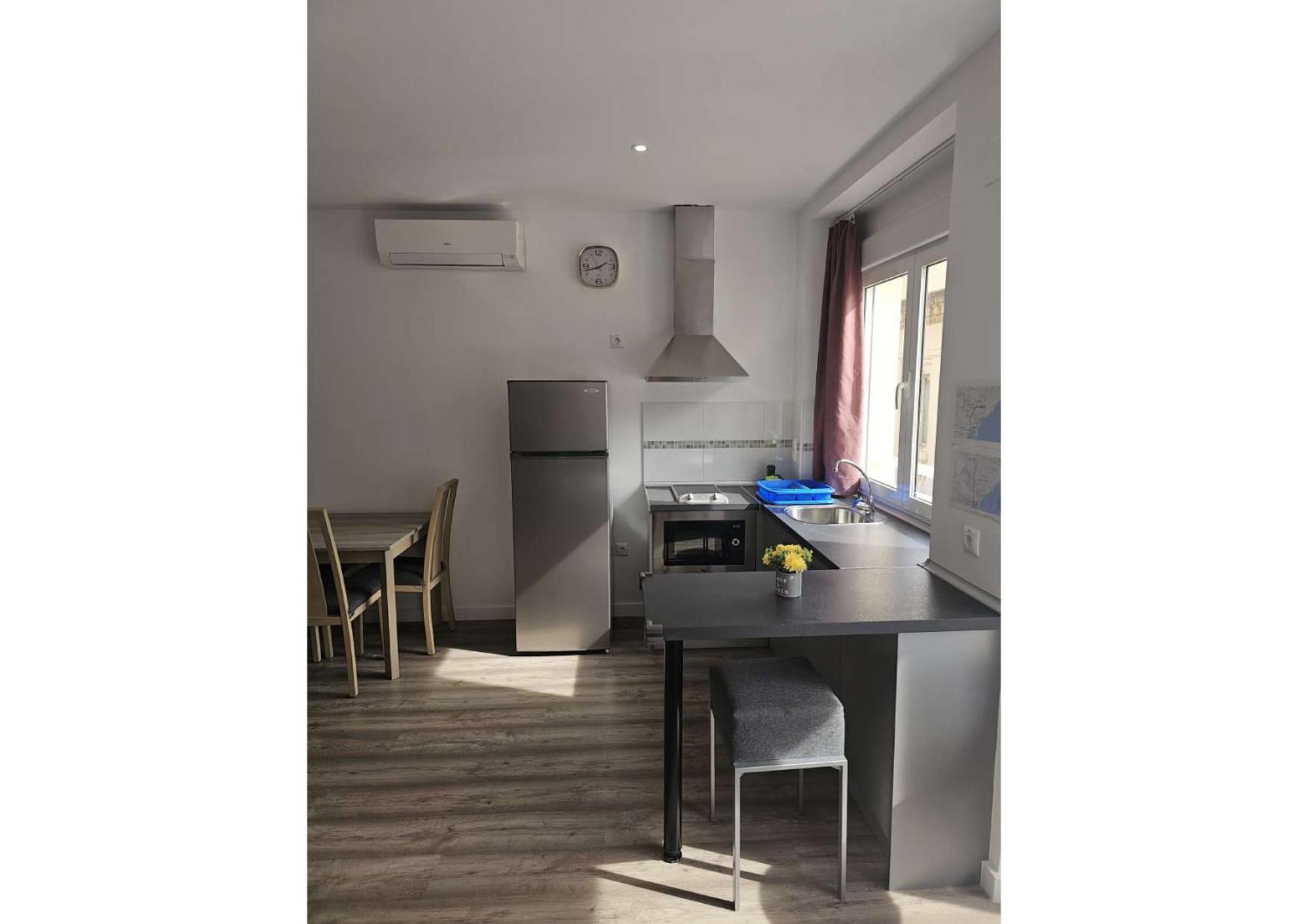 Apartamentos Turisticos Kenzamin Alicante Eksteriør billede