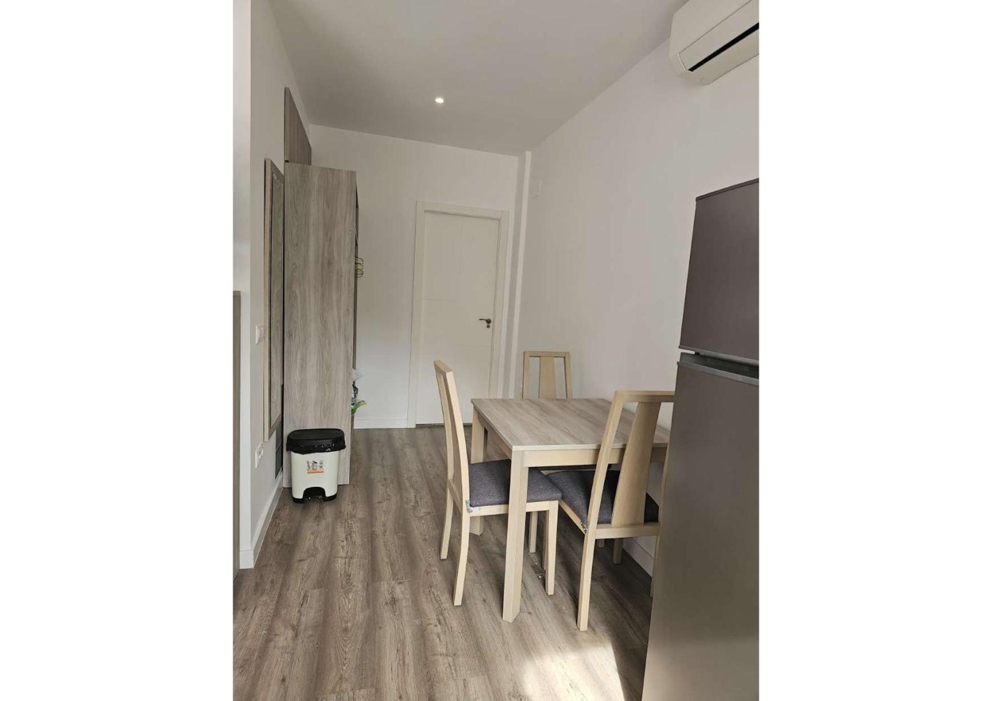 Apartamentos Turisticos Kenzamin Alicante Eksteriør billede