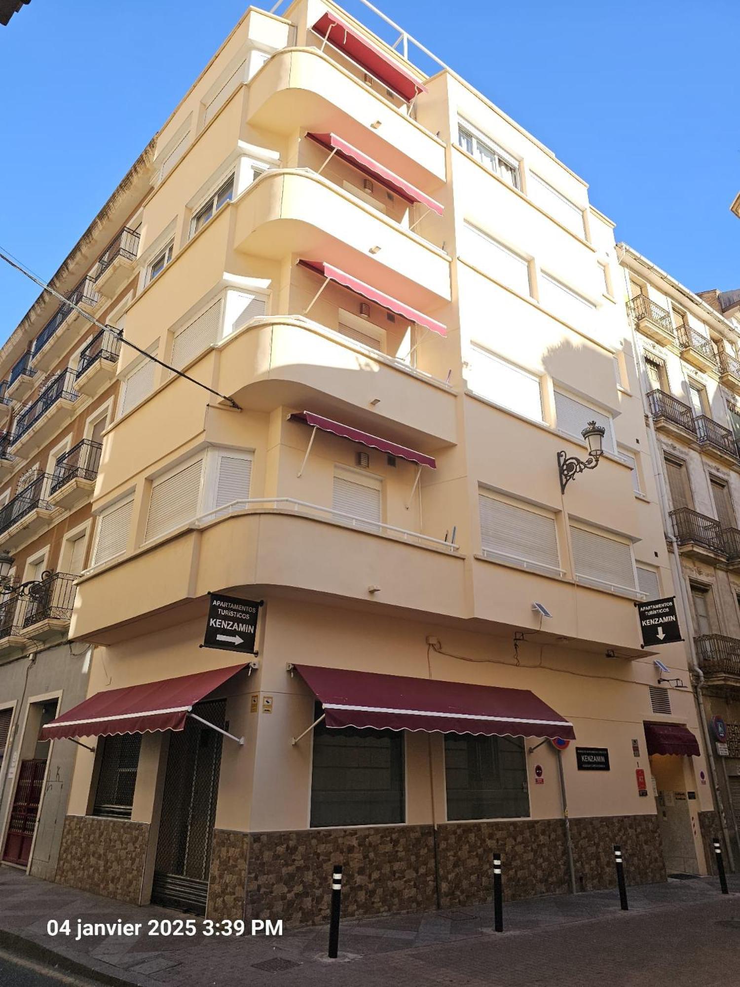 Apartamentos Turisticos Kenzamin Alicante Eksteriør billede