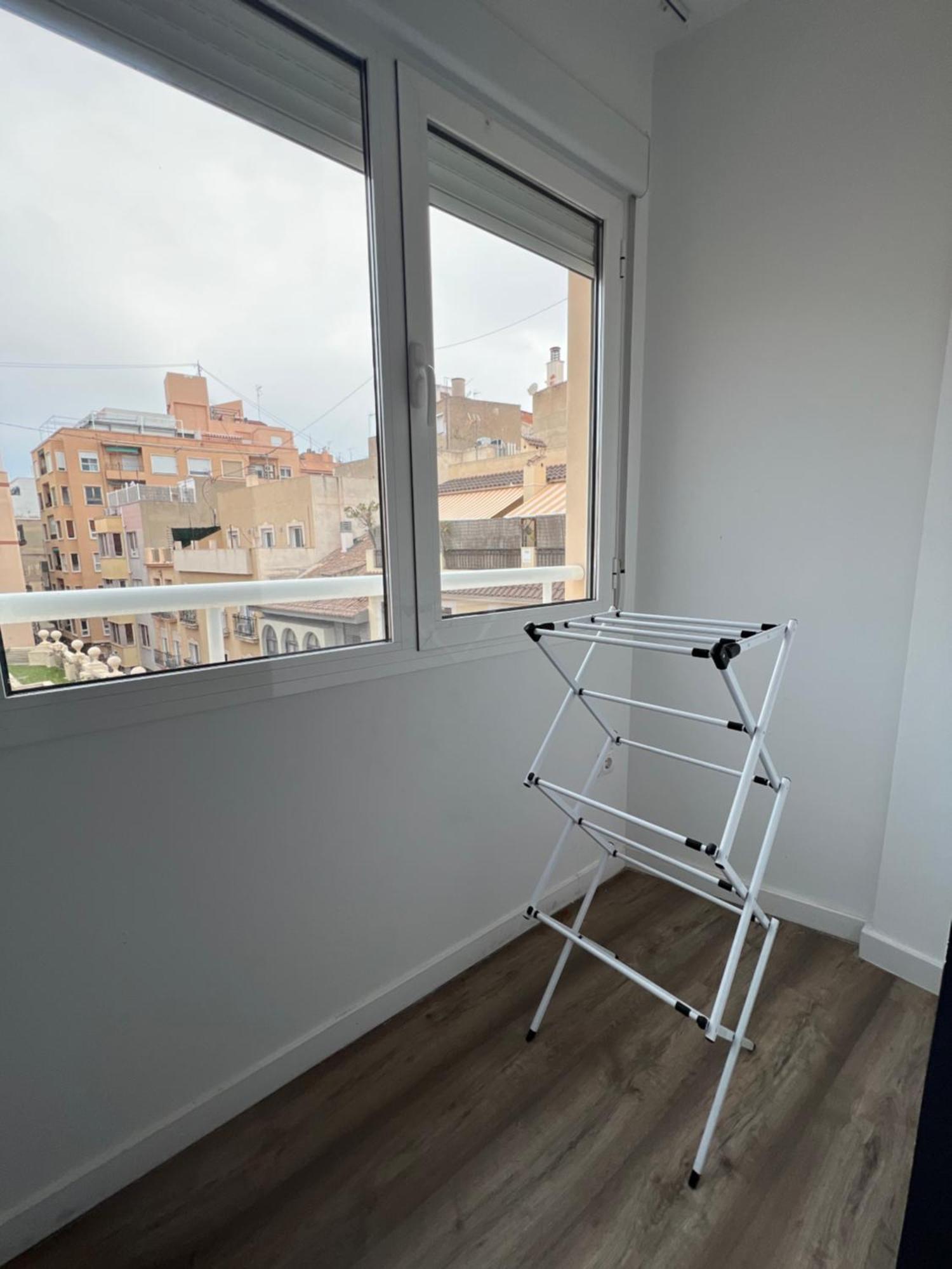 Apartamentos Turisticos Kenzamin Alicante Eksteriør billede