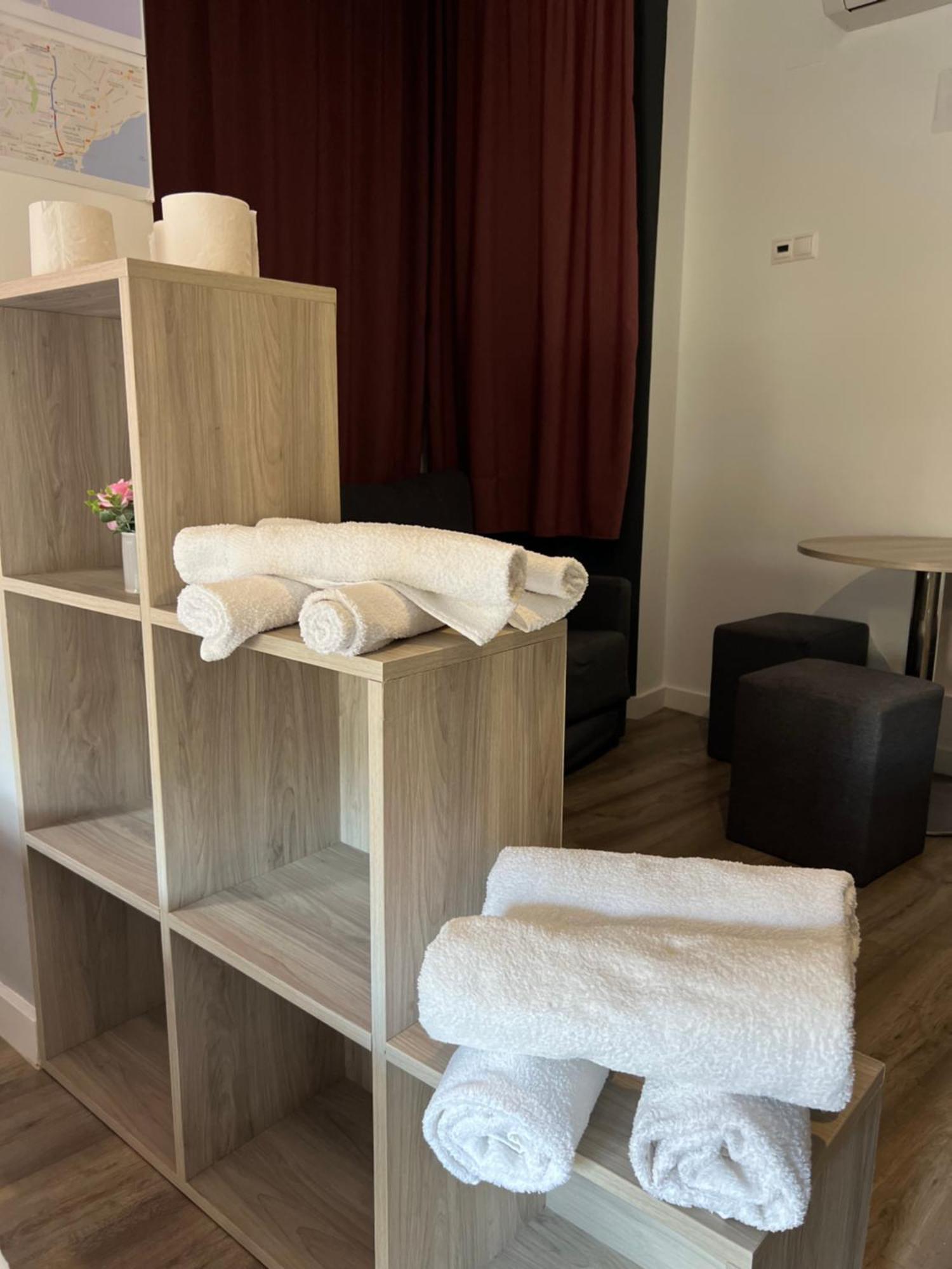 Apartamentos Turisticos Kenzamin Alicante Eksteriør billede